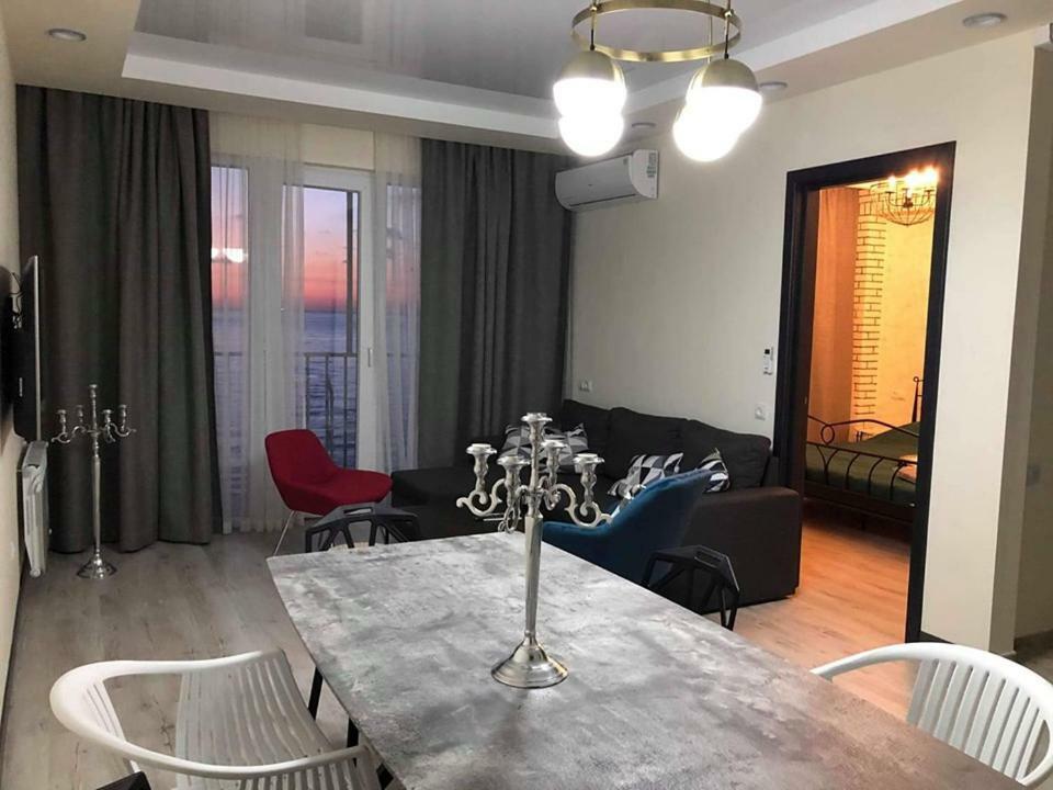 Magnolia Seaside Lägenhet Batumi Exteriör bild